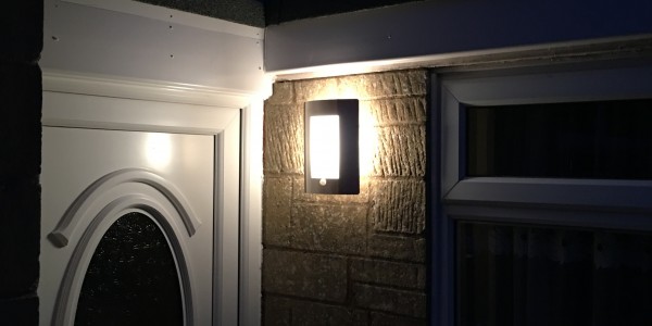 Worcester electrician fitted outdoor lights